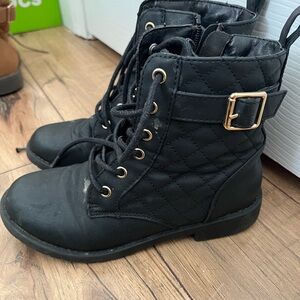 Source Unknown Black Quilted Kids Combat Boots